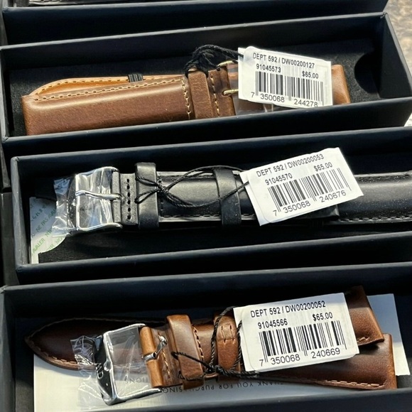 Watch bands BRAND NEW - Picture 2 of 5